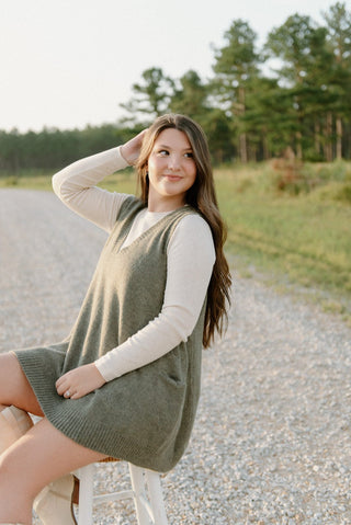 Green V-Neck Knit Sweater Vest