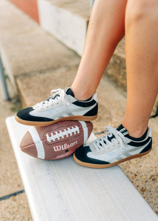 Sasha Black Detail Sneakers