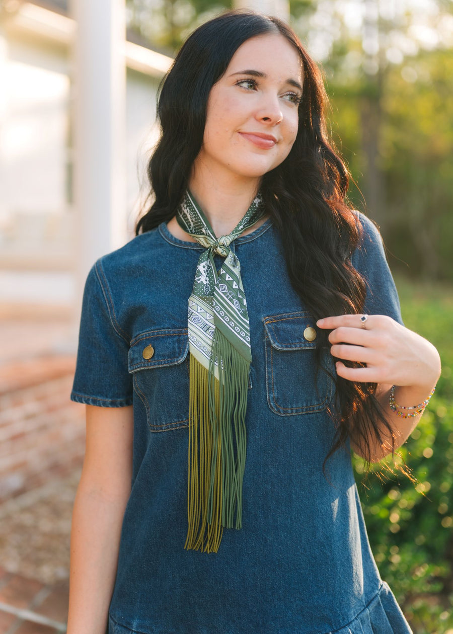 Green Fringe Detail Neck Scarf