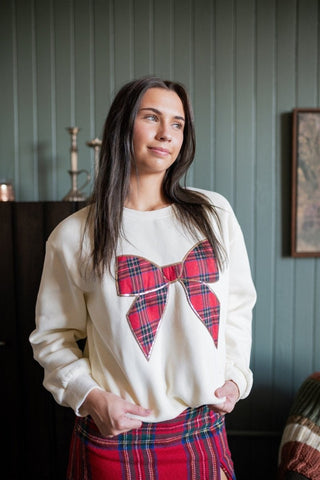 Cream Christmas Bow Sweatshirt | Select Trends Boutique