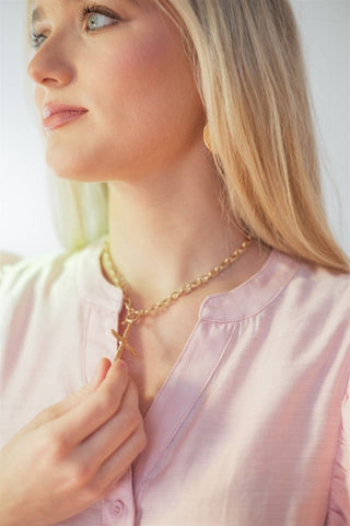 Gold Chain Link Hammered Cross Necklace | Select Trends Boutique