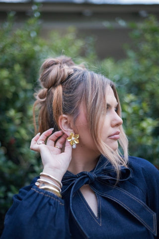 Gold Pearl Flower Earrings | Select Trends Boutique