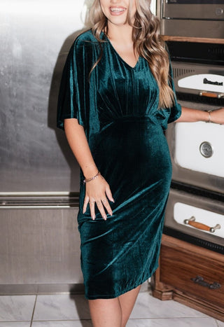 Green Velvet Kimono Sleeve Midi Dress | Select Trends Boutique