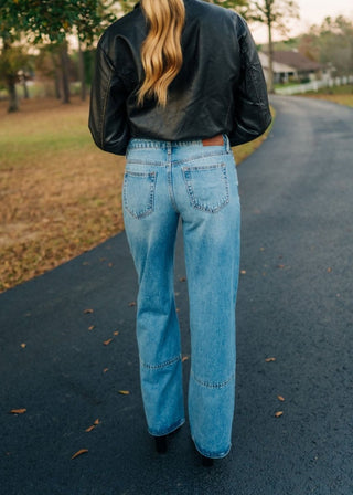 Hidden Front Seam Medium Wash Dad Jean | Select Trends Boutique