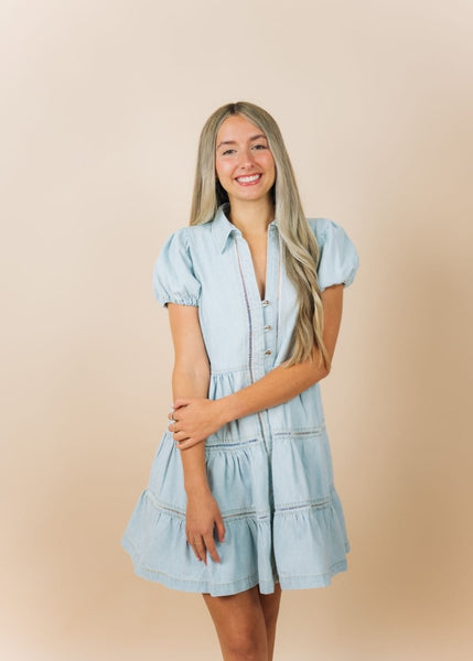 denim tiered dress Light Wash Mini mid-length casual dress Casual Midi Dress Mid Nashville getaway size:9