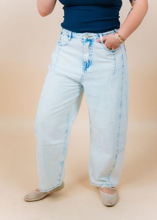 Light Wash High Waist Barrel Jeans | Select Trends Boutique