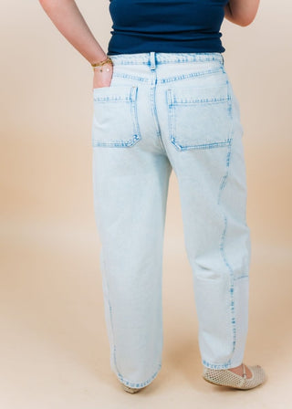 Light Wash High Waist Barrel Jeans | Select Trends Boutique