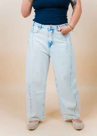 Light Wash High Waist Barrel Jeans | Select Trends Boutique