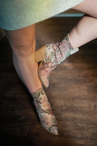 Lydia Mauve Floral Bootie - Select Trends Boutique