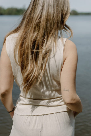 Oatmeal Linen Sleeveless Button Up | Select Trends Boutique