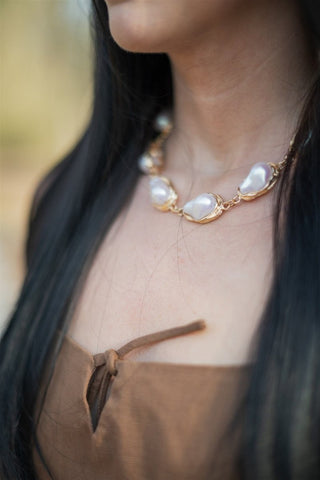 Pearl Chunky Statement Necklace | Select Trends Boutique
