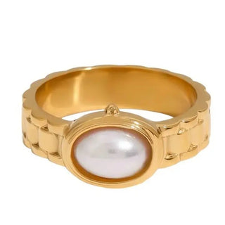 Pearl Oval Gold Ring - Select Trends Boutique