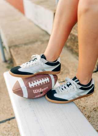 Sasha Black Detail Sneakers - Select Trends Boutique