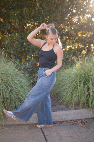 Medium Wash Pleated Wide Leg Jeans