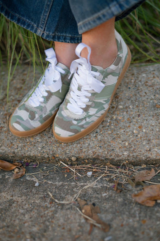 Dixie Camo Green Sneakers