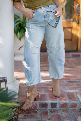 Light Wash Barrel Jeans