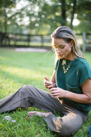 Green Mock Neck Short Sleeve Knit Top