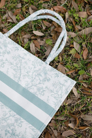 The Sienna Sage Floral Tote - Select Trends Boutique