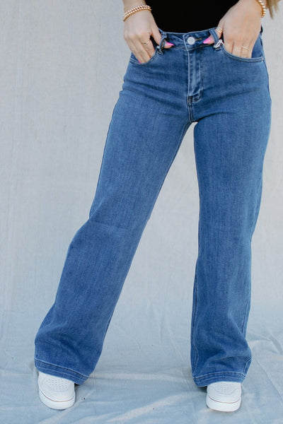 Mid Rise Clean Wide Leg Jeans